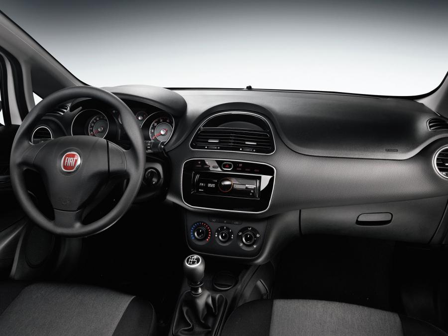  Fiat Punto Young 2014 года  (фото 5 из 6)